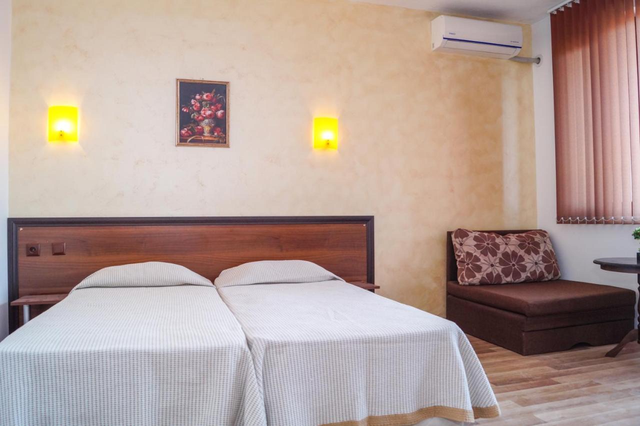 Chrystal Guest House Obsor Exterior foto